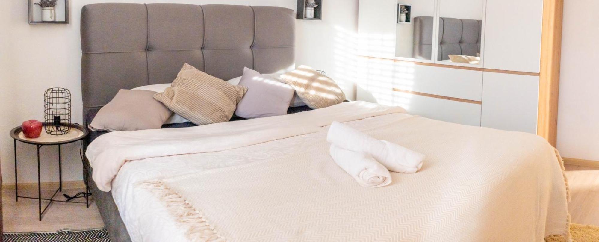 Apartman Lili Knin Kültér fotó