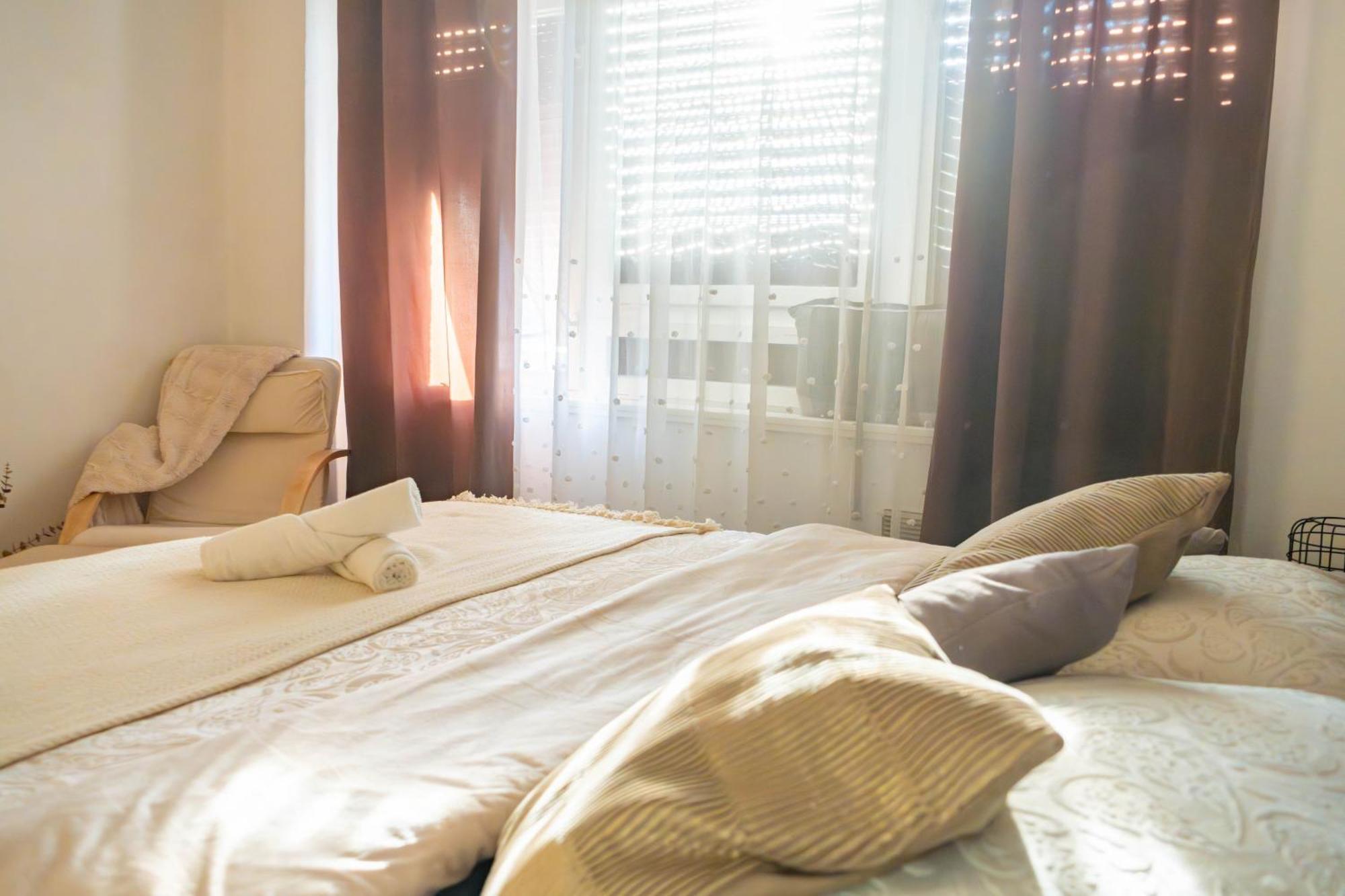 Apartman Lili Knin Kültér fotó