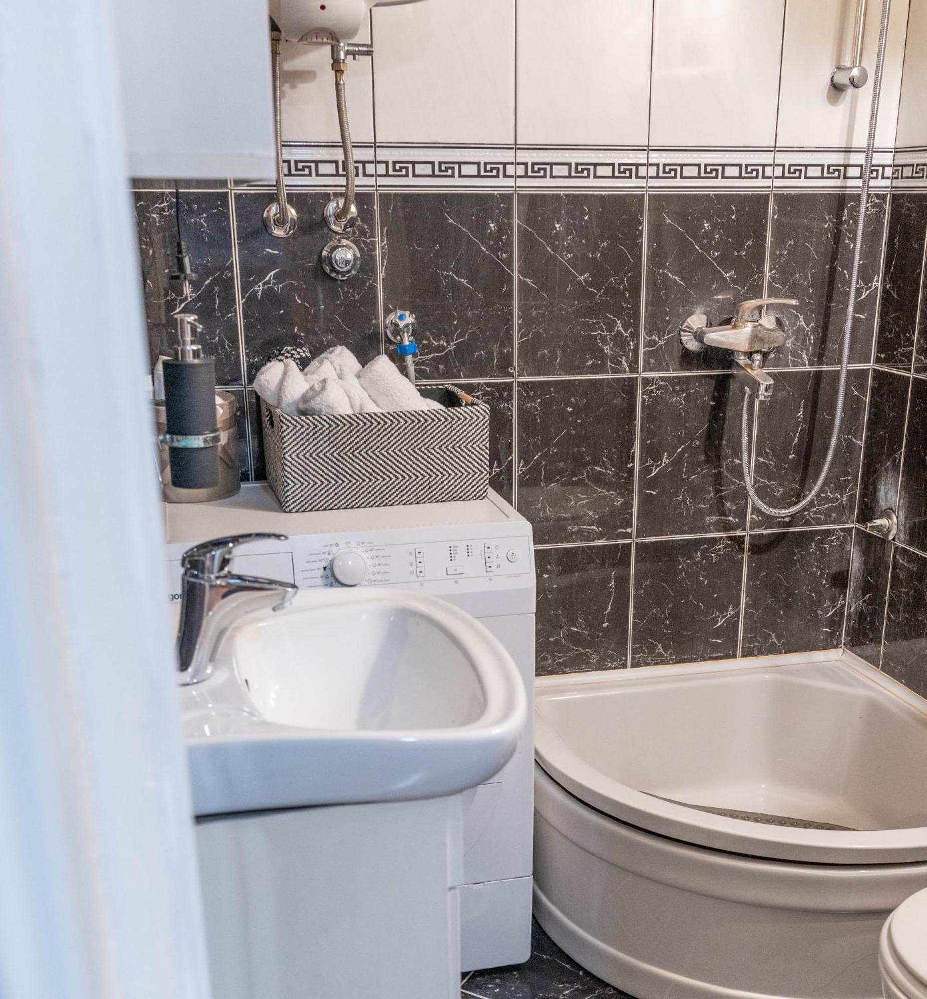 Apartman Lili Knin Kültér fotó
